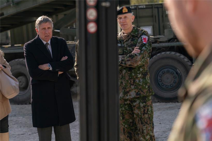Was passiert, wenn es hart auf hart kommt? Armeechef Steve Thull beschreibt die Hackordnung zwischen Politik und Militär.
