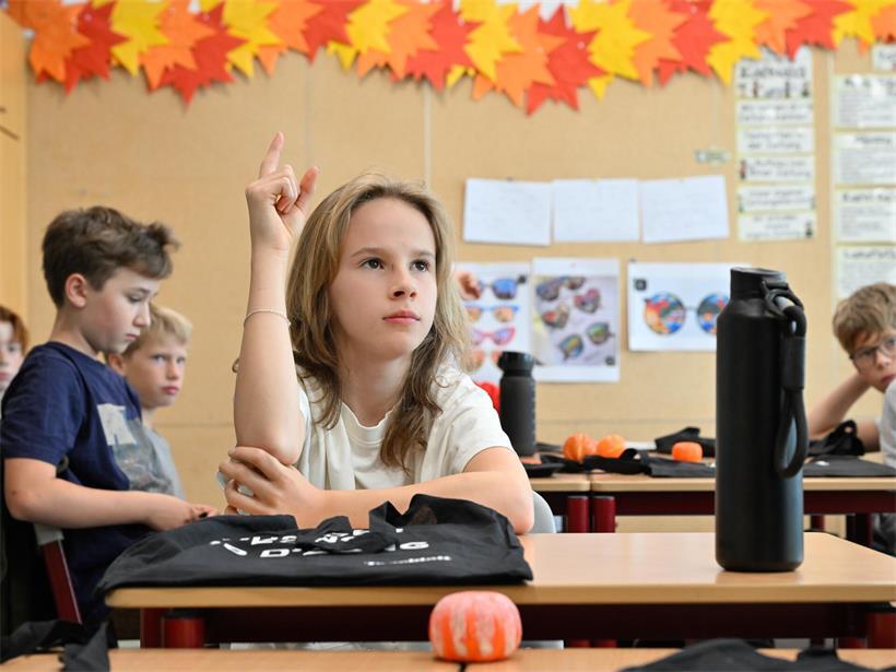  Nachwuchsjournalisten stellen die richtigen Fragen: Zu Besuch in der Grundschule in Münsbach