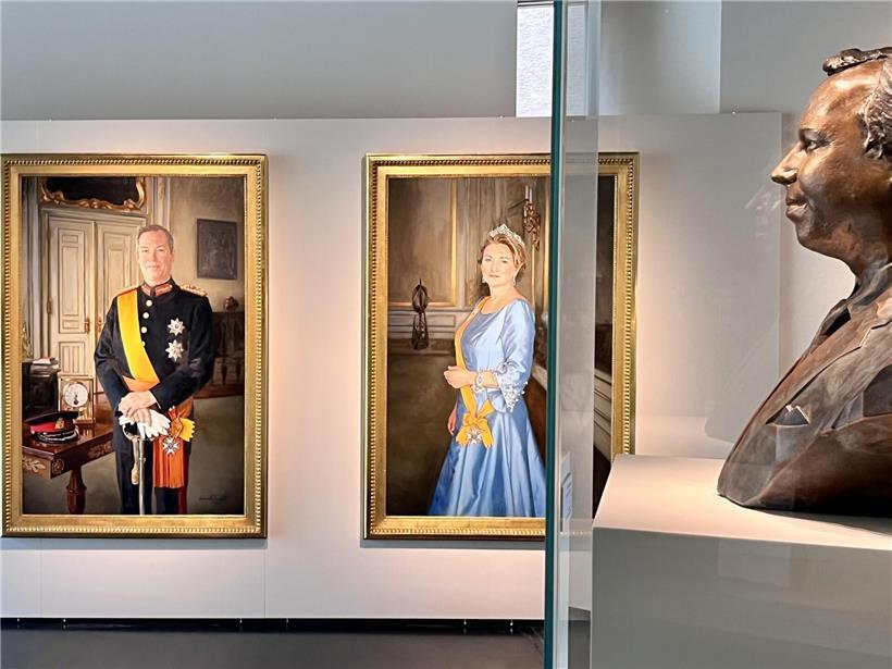 Hof präsentiert neue Porträts des großherzoglichen Paars im „Nationalmusée“
