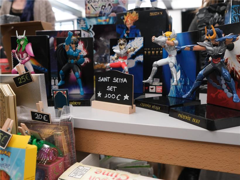 Ein Raum voller Geschichten – Ein Rundgang über den „Geek-Floumaart“ in der „Schungfabrik“