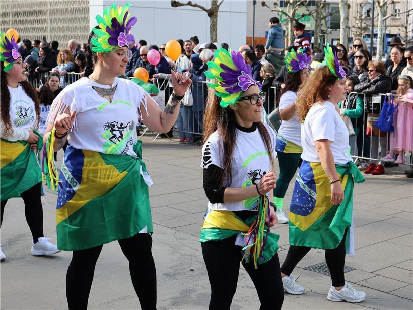Sonne und eine Tonne Süßes bei „Escher Cavalcade“ am Sonntag