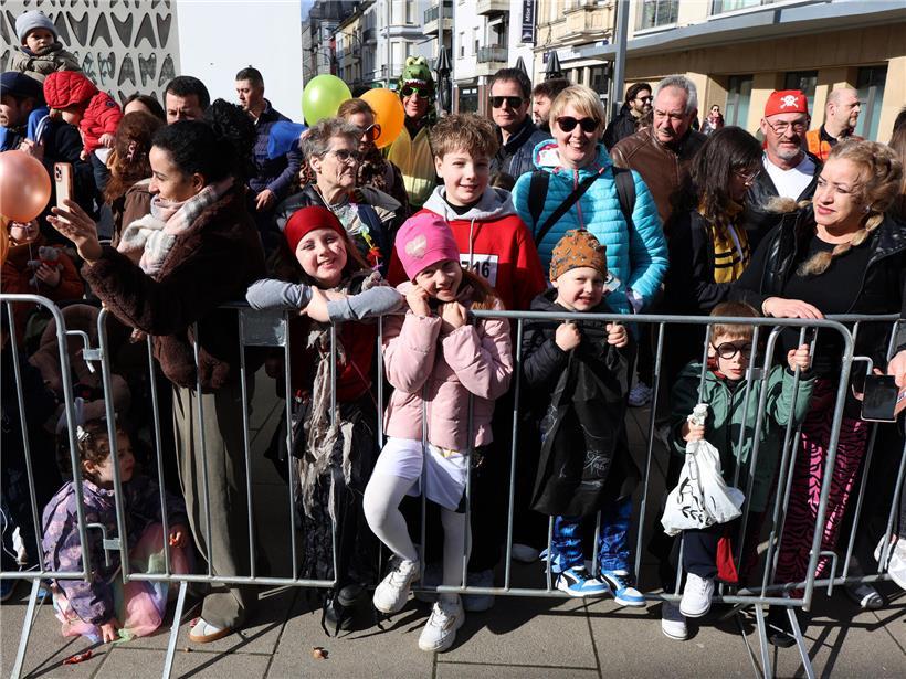 Sonne und eine Tonne Süßes bei „Escher Cavalcade“ am Sonntag