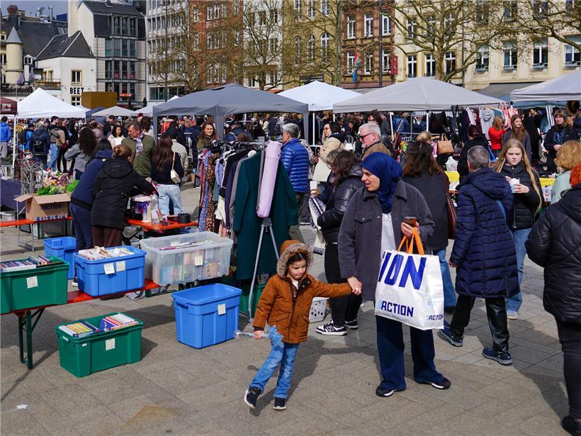 Schätze suchen auf dem ersten „Vide-grenier“ der Saison am Sonntag