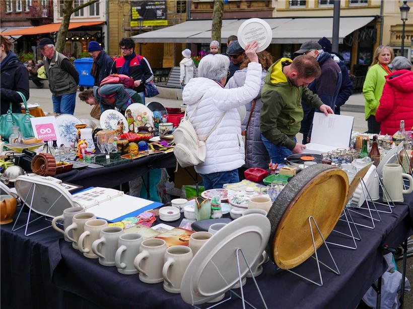 Schätze suchen auf dem ersten „Vide-grenier“ der Saison am Sonntag
