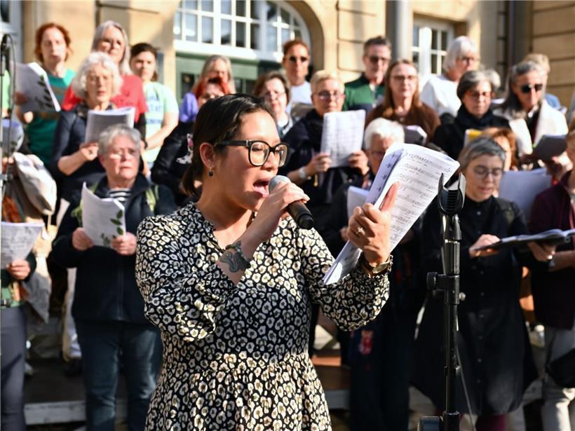 Zahlreiche Menschen demonstrieren bei „Marche pour la Terre“
