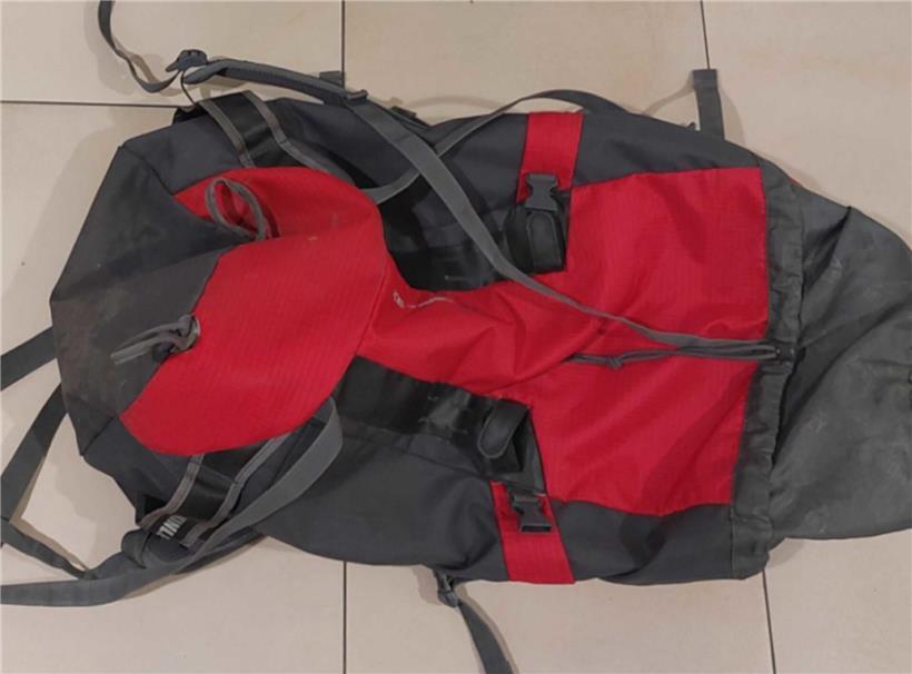 Mit Koffern auf dem E-Bike: Polizei sucht Besitzer gestohlener Gegenstände