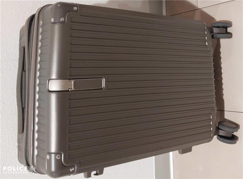 Mit Koffern auf dem E-Bike: Polizei sucht Besitzer gestohlener Gegenstände