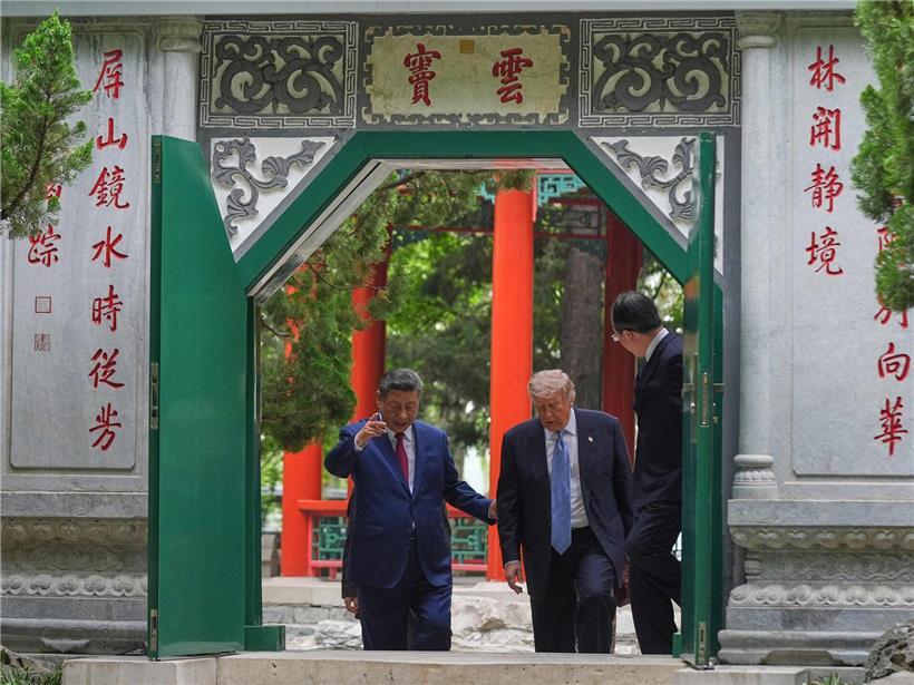 Trump nach China-Besuch auf Rückweg in die USA