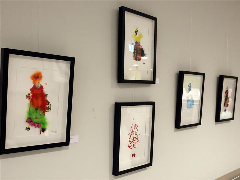 Mode-Illustrator Olaf Borchard inspiriert Seniorinnen zu eigenen „Miss Woiwer“-Kreationen