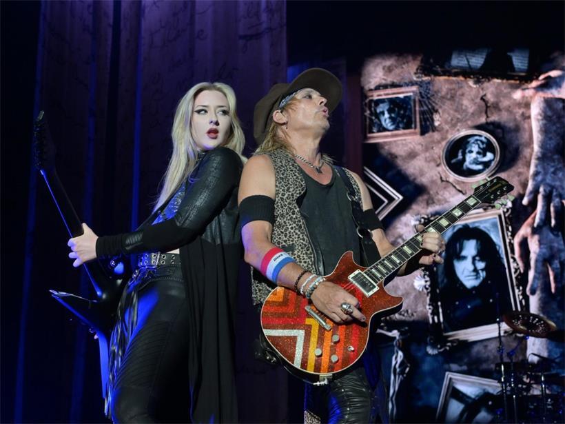 Rock-Legende Alice Cooper bringt Rockhal zum Beben