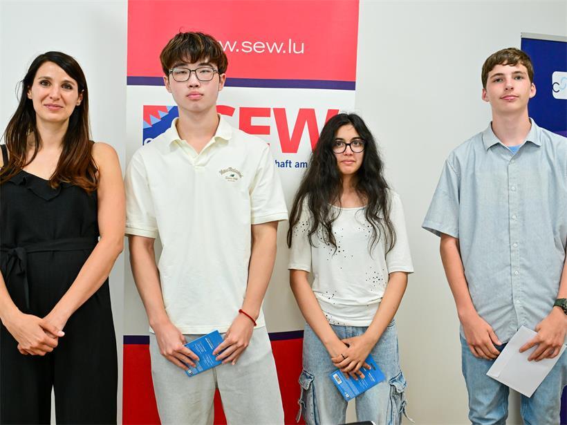 Schüler setzen sich mit einem möglichen Social-Media-Verbot auseinander