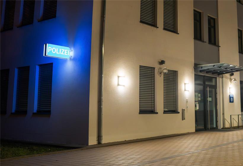 Wegen mutmaßlicher Anschlagspläne auf einen Weihnachtsmarkt im Raum Dingolfing in Niederbayern sind fünf Männer festgenommen worden
