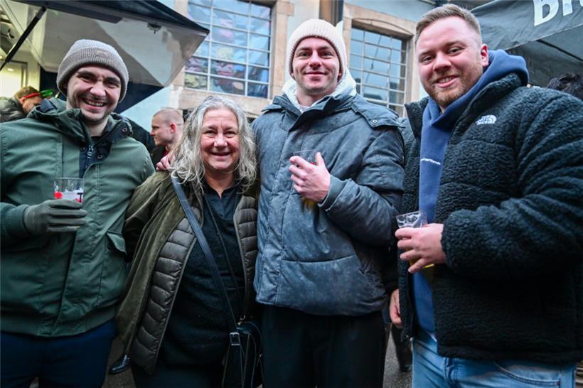 Weihnachtsfeier vor der Kufa