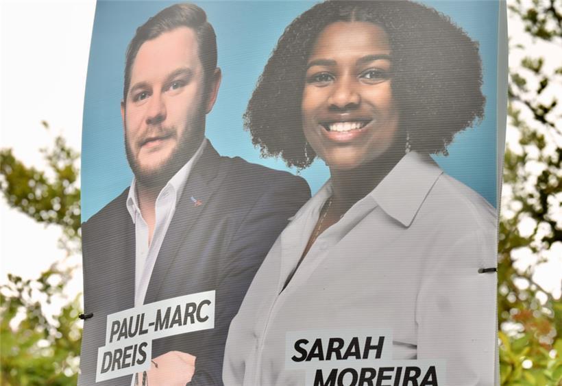 Weitere CSV-Plakate, die in Esch in der rue de Belval vergessen wurden