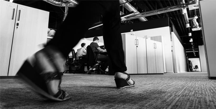 Weniger Arbeit zur Steigerung der Produktivität und des allgemeinen Wohlbefindens fordert Petition 2345
