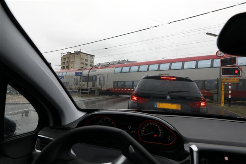 Wenn die Umgehungsstraße fertig ist, werden Staus an der Bahnschranke der Vergangenheit angehören
