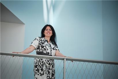 Wenn es Änderungen im Programmablauf gibt, muss Elisabeth Sousa darüber informiert werden
