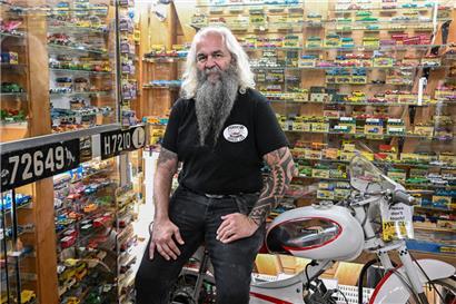 Wenn es um Matchbox-Autos geht, ist die Leidenschaft von Jean Birsens „unmatched“
