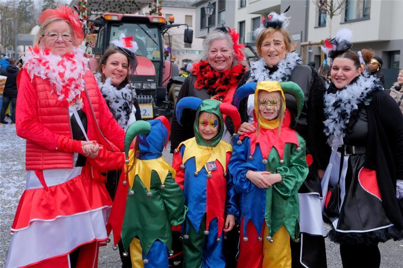 Wer braucht schon einen Joker, wenn man gleich drei der bunten Gesellen haben kann?
