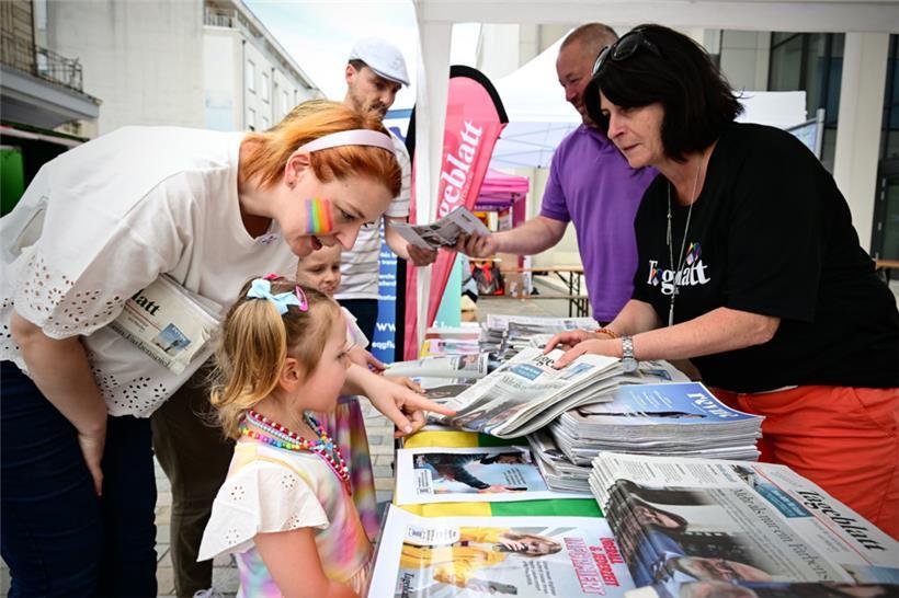 Wer einen Einblick in das Alltagsgeschehen bei einer Tageszeitung erhaschen will, kann am Wochenende in der Luxexpo beim Tageblatt-Stand vorbeikommen
