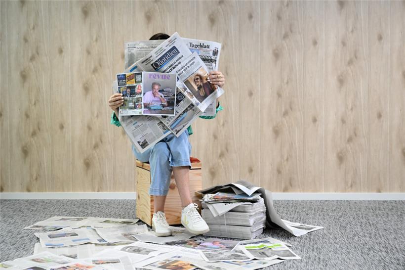 Wer für eine Zeitung zahlt, darf diese natürlich lesen. Das Recht, die Artikel abzufotografieren, erwirbt man damit allerdings nicht.
