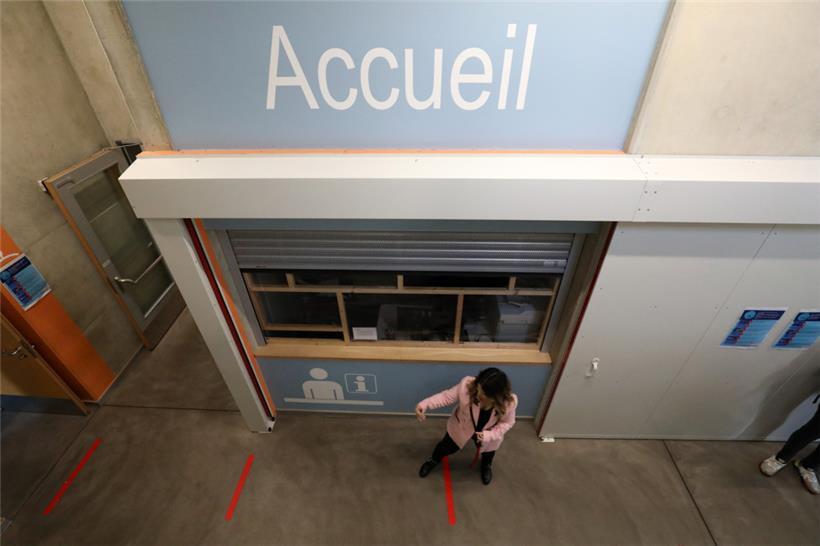 Wer zur Winteraktion kommt, muss sich in der Regel am Empfang anmelden