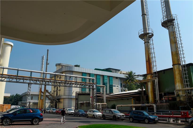 Werk von Oxford/AstraZeneca zur Herstellung des Corona-Impfstoffs im indischen Pune
