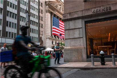 Wie sich Trumps Zoll-Bingo auf die Börsen und den Welthandel auswirken wird, ist nicht auszudenken
