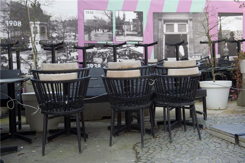 Wie soll man Geld verdienen und seine Miete zahlen, wenn man nicht arbeiten darf? Das Gericht hat nun entschieden.
