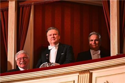 Wiens Bürgermeister Michael Ludwig (M., SPÖ) muss um die knappe Mehrheit bangen – seine Partei geht deswegen auf Stimmenfang bei den Neu-Wienern
