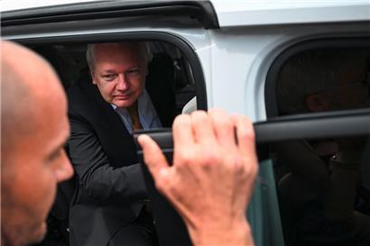 WikiLeaks-Gründer Julian Assange verlässt am 26. Juni 2024 das US-Bundesgericht im Commonwealth der Nördlichen Marianen in Saipan
