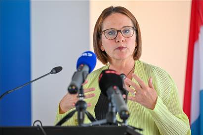 Will Preise drücken, ohne „Sozialdumping“ zu betreiben: Mobilitätsministerin Yuriko Backes (DP)
