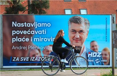 „Wir erhöhen weiter Löhne und Renten“, heißt es auf dem Wahlplakat des HDZ-Kandidaten und kroatischen Regierungschefs, Andrej Plenkovic
