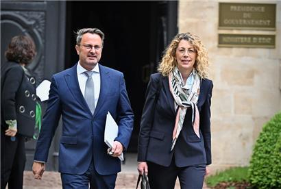 „Wir fangen jetzt an, das ist wichtig“: Xavier Bettel und Joëlle Welfring vor der Pressekonferenz
