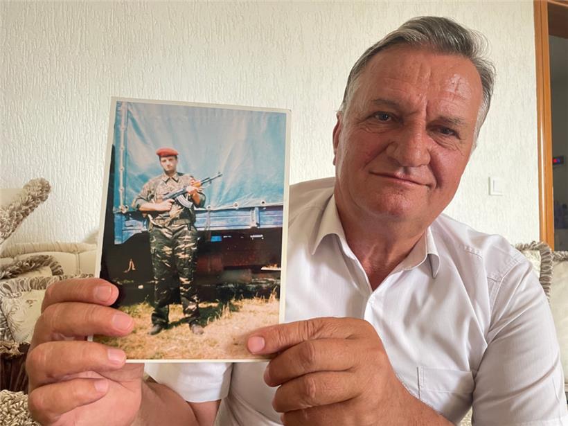 „Wir hatten keine Wahl: Wir mussten zu den Waffen greifen“: UCK-Veteran Brahim Ajvazi in Aracinovo
