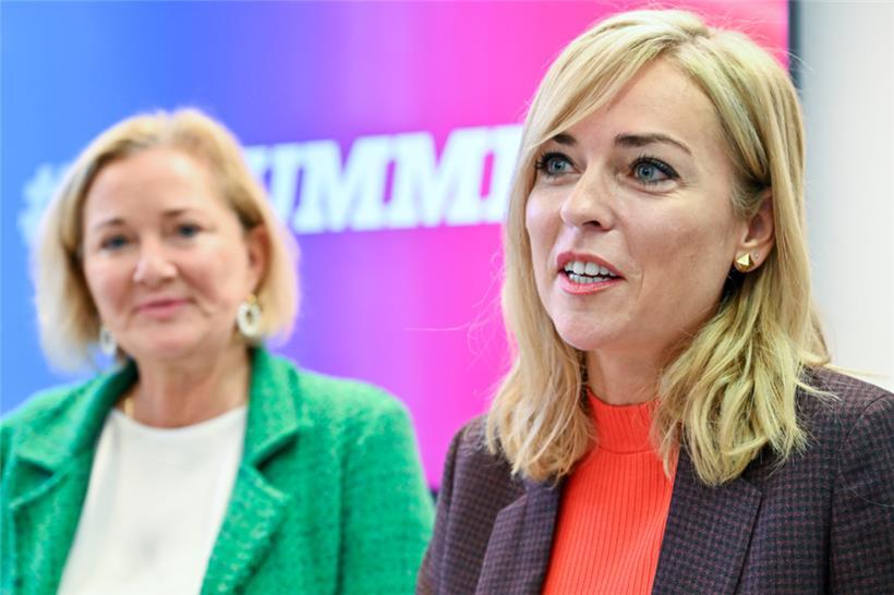 „Wir können Majorität, aber wir können auch Opposition“: Taina Bofferding (rechts), Fraktionspräsidentin der LSAP
