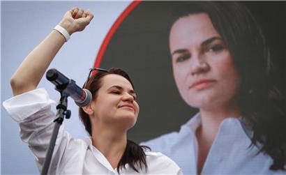 „Wir sind jetzt die Mehrheit“: Die belorussische Oppositionsführerin Swetlana Tichanowskaja will sich von keiner Seite vereinnahmen lassen
