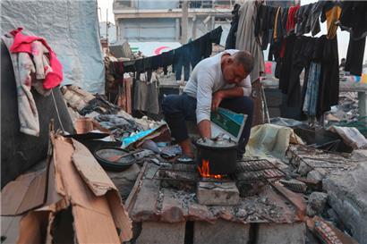 „Wir werden alle Mittel einsetzen, die uns zur Verfügung stehen, damit alle Geiseln zurückkehren“
