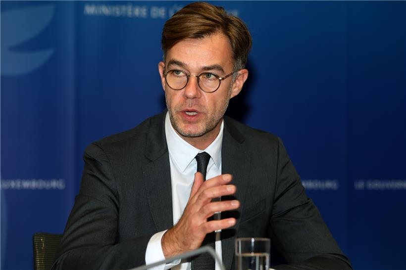 Wirtschafts- und Kooperationsminister Franz Fayot stand gleich zweimal im Fokus der Parlamentssitzung
