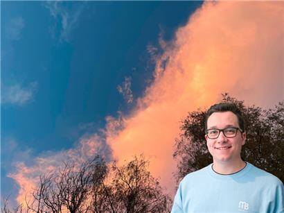 Wo der Himmel aufklart, bietet er zurzeit schöne Farben 
