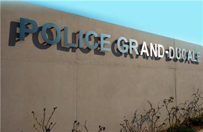 Wo die Polizei involviert ist, interessiert sich nebst der Justiz besonders auch die Öffentlichkeit. Das gilt für den tödlichen Schuss aus der Polizeidienstwaffe in Bonneweg oder für die tödliche Verfolgungsjagd in Lausdorn. Vor Gericht dürfte 2022 darüber entschieden werden.
