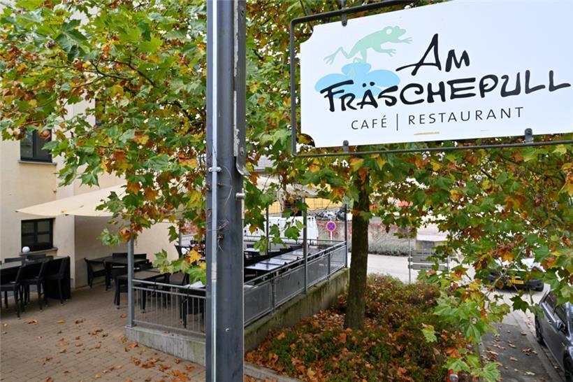 Wo heute das „Fräschepull“ ist, war früher ein Froschteich, daher der Name