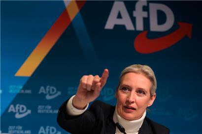Wohnt mit ihrer Regenbogen-Familie in der Schweiz, tritt aber in Deutschland an: Alice Weidel
