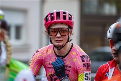 Wollen die Luxemburger Radsport-Fans Nina Berton im Peloton finden, müssen sie 2025 nach einem rosa Trikot suchen
