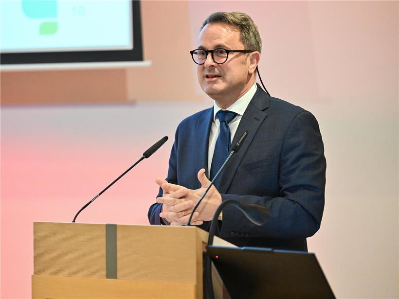 Xavier Bettel spricht beim Start der ADA-Strategie 2026-2030 zur Finanzhilfe für vulnerable Bevölkerungsgruppen