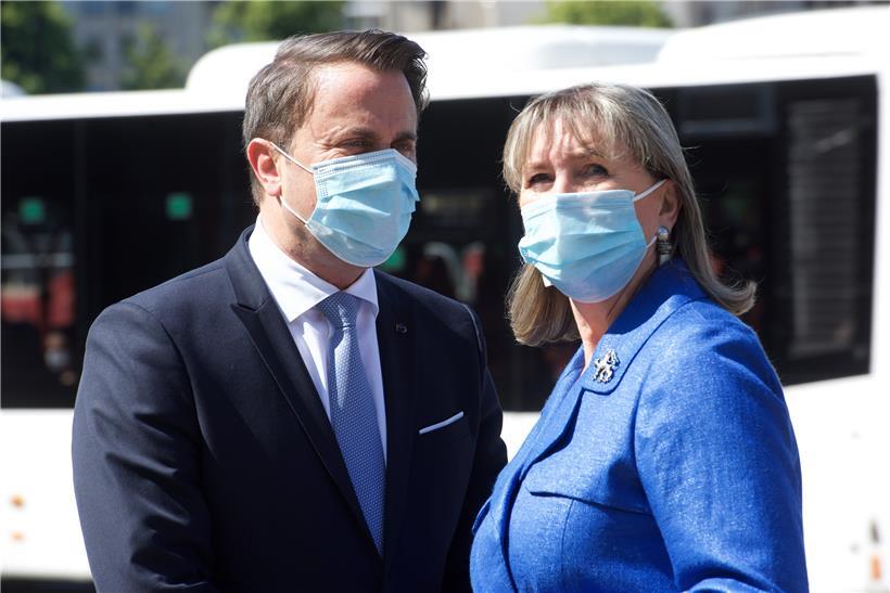Xavier Bettel (Premierminister) und Lydie Polfer (Hauptstadtbürgermeisterin) können sich freuen: Ihre DP schneidet bei der neuen Politmonitor-Umfrage gut ab
