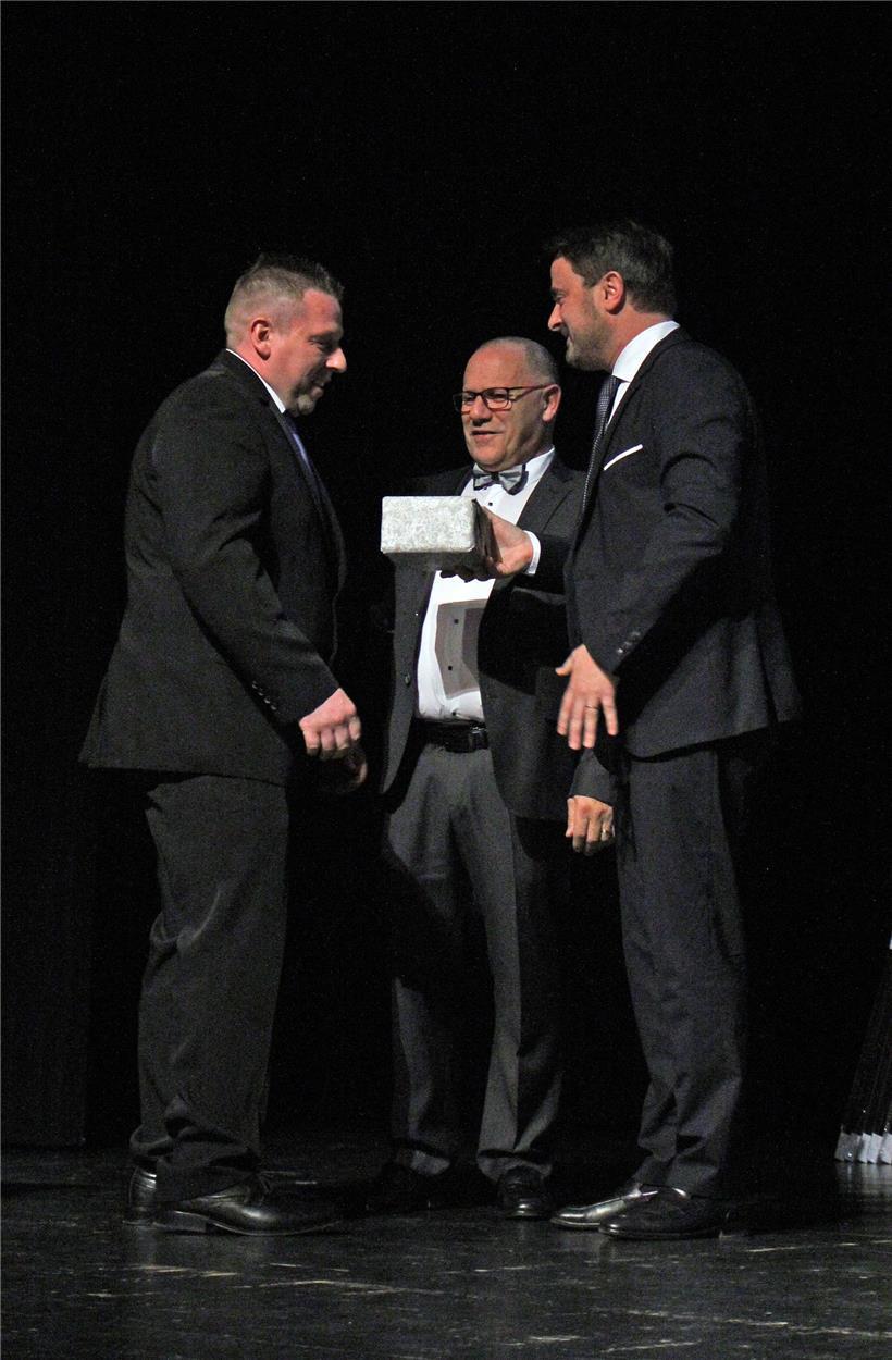 Xavier Bettel übergab den „Prix du fair-play“ an Rallye-Pilot Sam Weimerskirch
