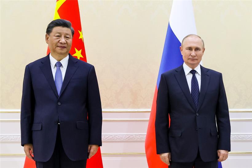 Xi Jinping und Wladimir Putin trafen sich in Usbekistan bei einem Treffen der Shanghaier Organisation für Zusammenarbeit
