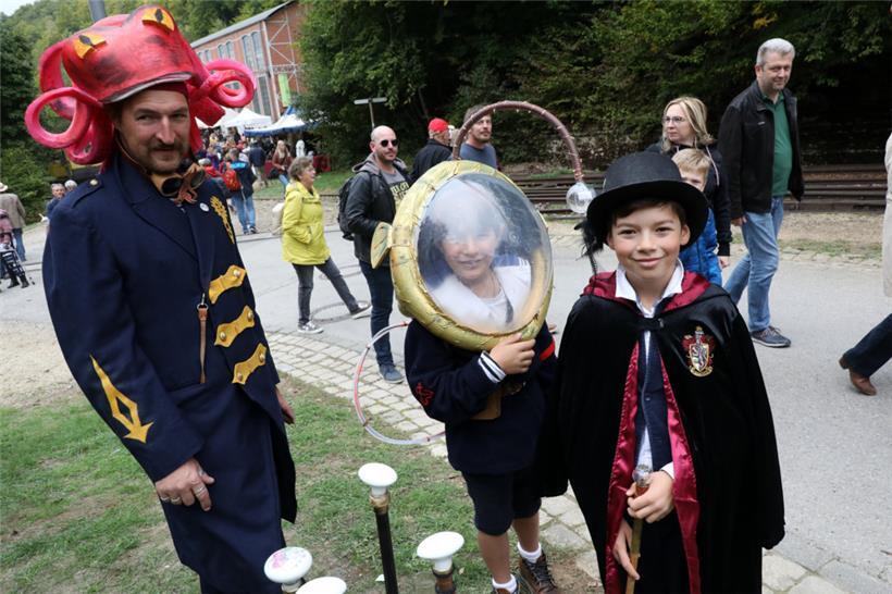 Yann, Toine und Ismael haben sich sowohl an den Meeren als auch an der Welt der Zauberei inspiriert

