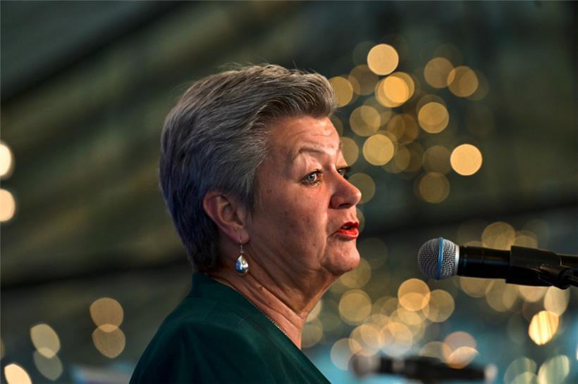 Ylva Johansson, EU-Innenkommissarin, während einer Ministerkonferenz über die Um...